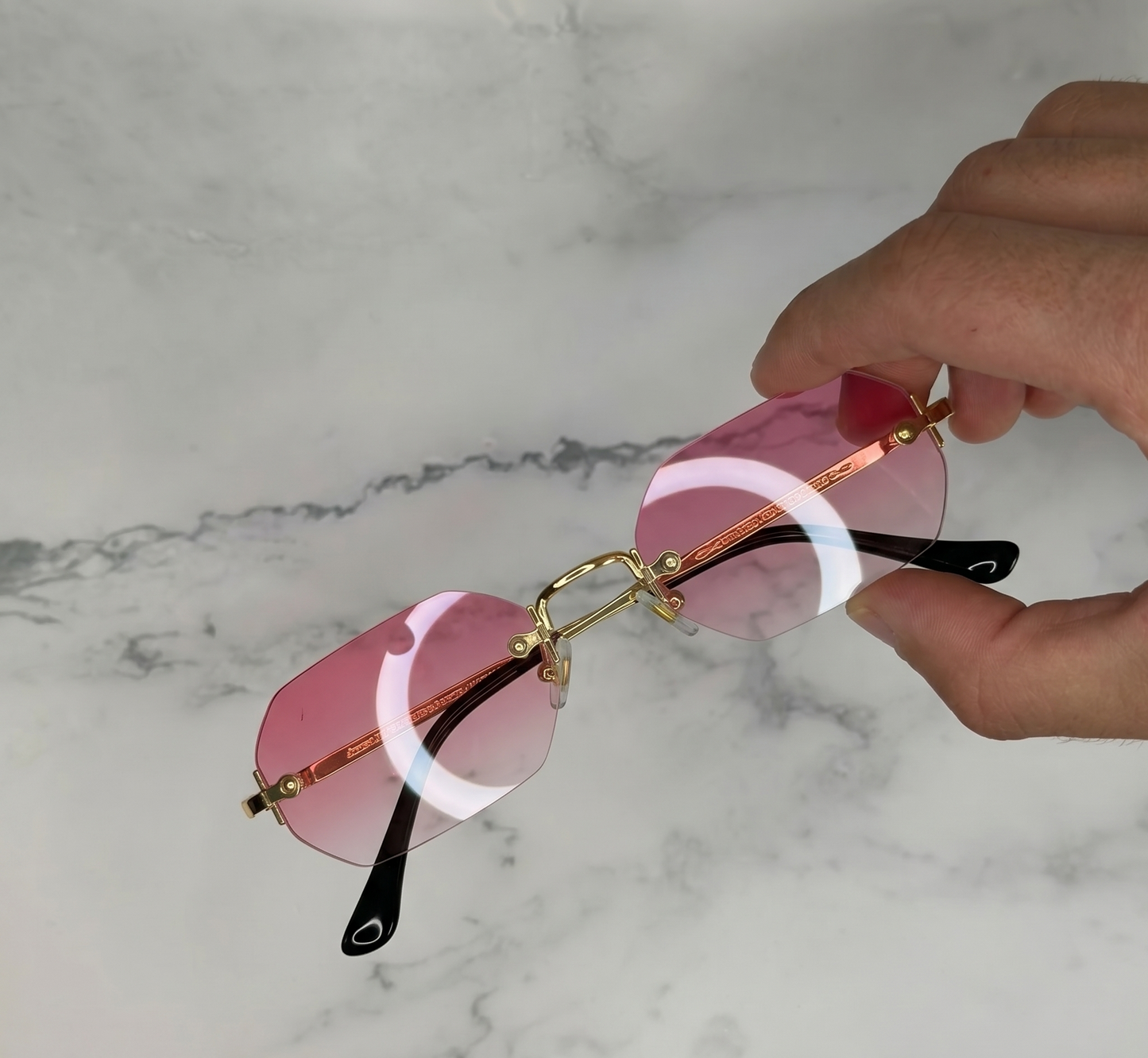 משקפי שמש "Techno Pink"